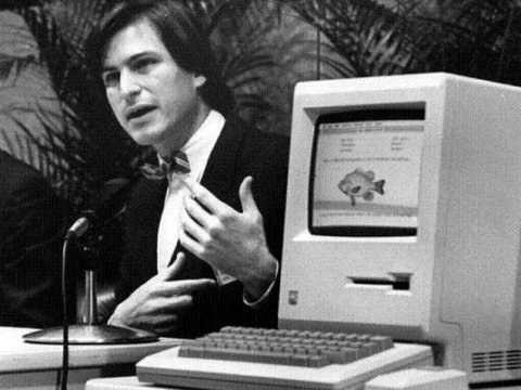 steve-jobs-and-mac-5.png