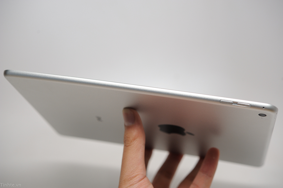 2608945 iPad Air 2-6