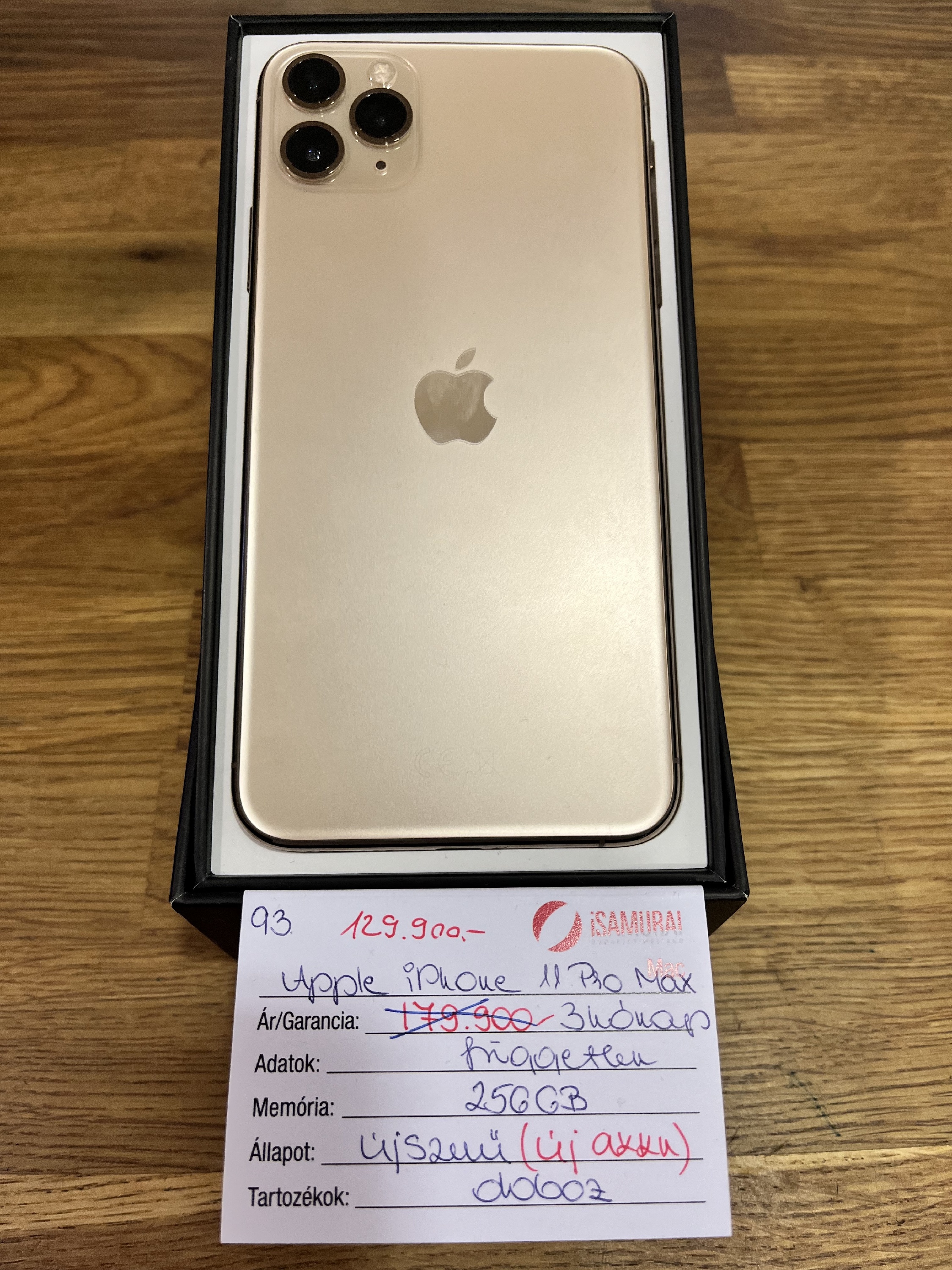 93. Apple iPhone 11 Pro Max,  256 GB, Arany, Független