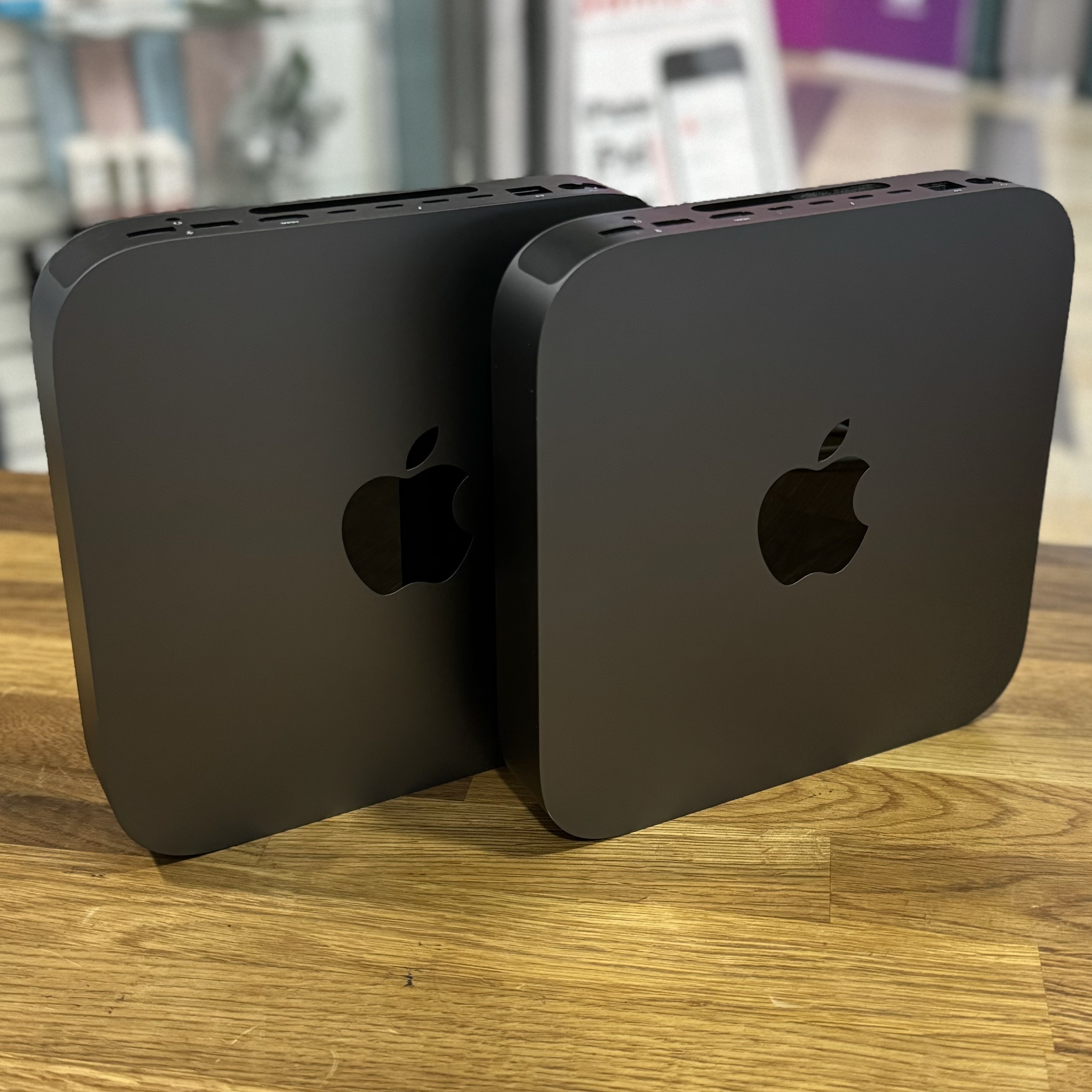 1. Apple Mac Mini - i7 3,2 ghz - 32GB - 512 Gb SSD
