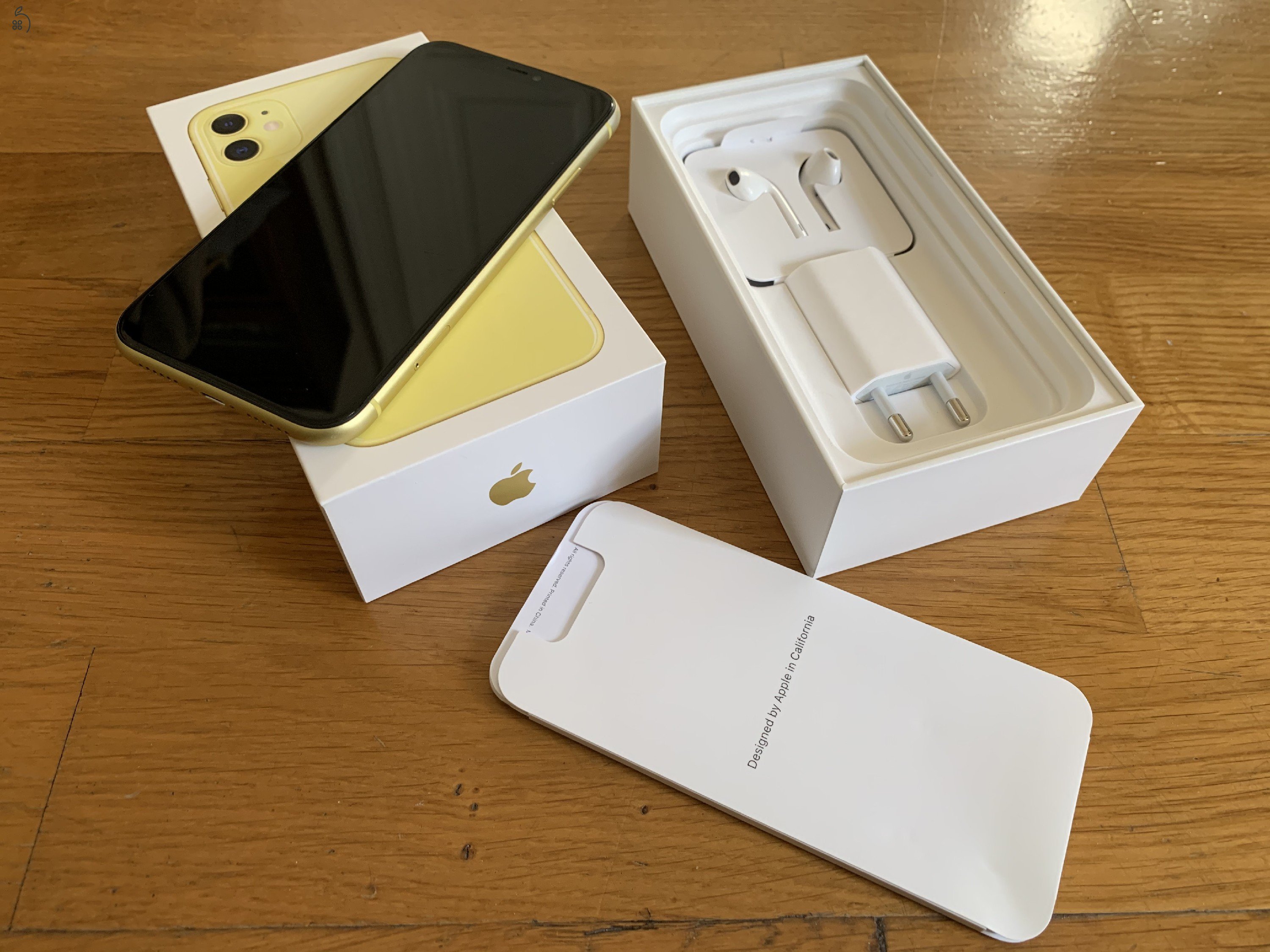 Független, garanciális, 2 hónapot használt, sárga iPhone 11 eladó