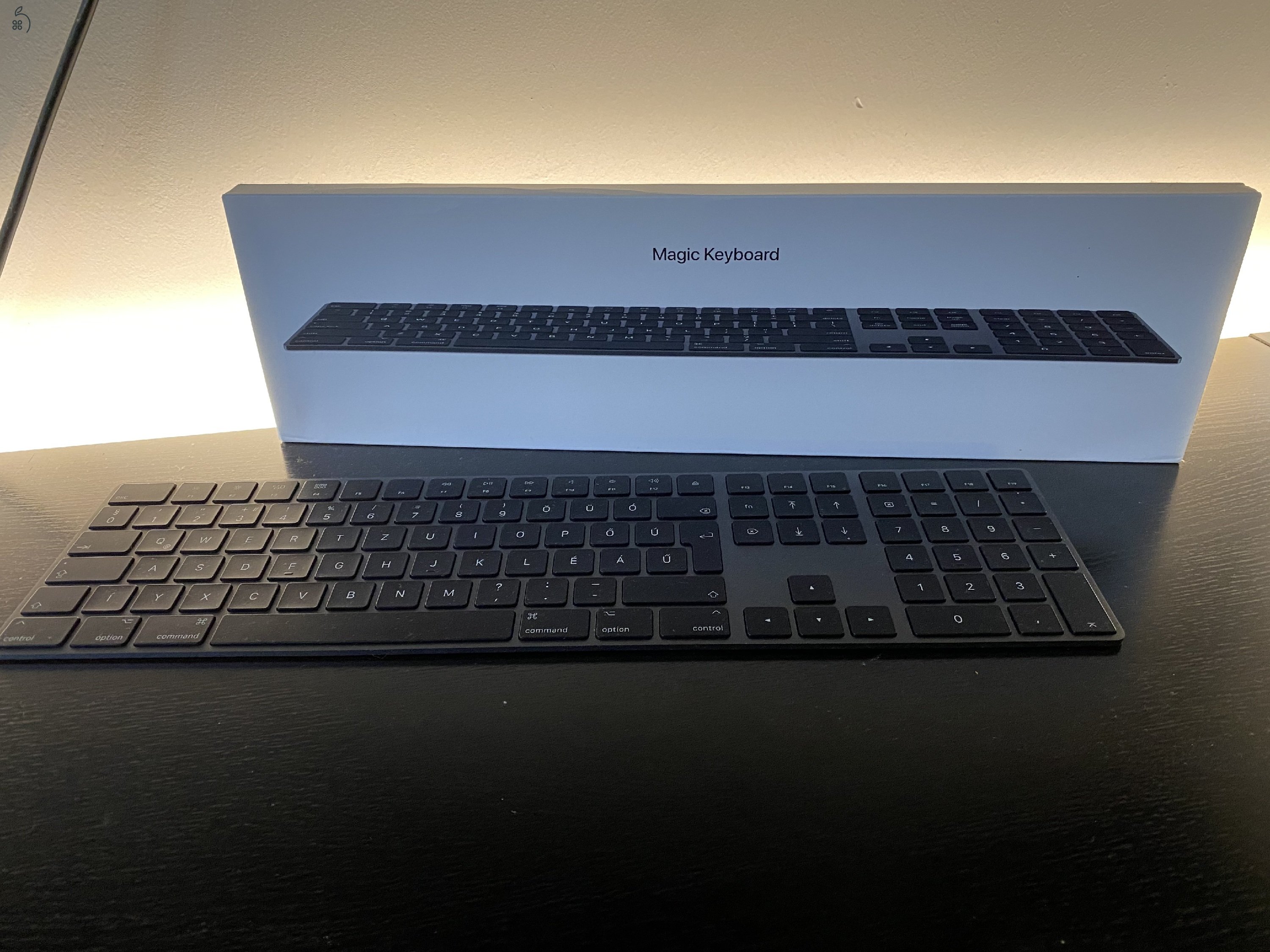 Apple Magic Keyboard - Magyar - asztroszürke