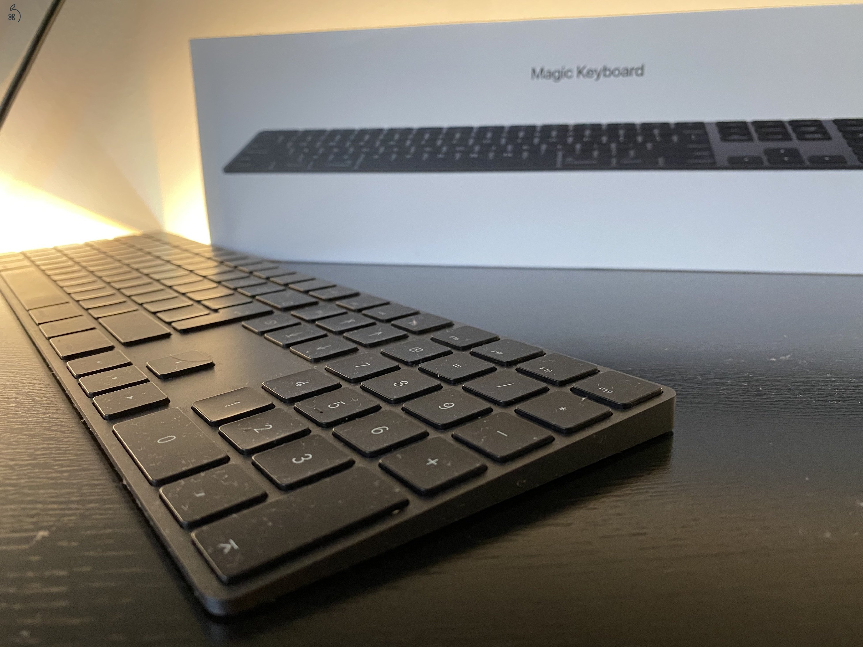 Apple Magic Keyboard - Magyar - asztroszürke