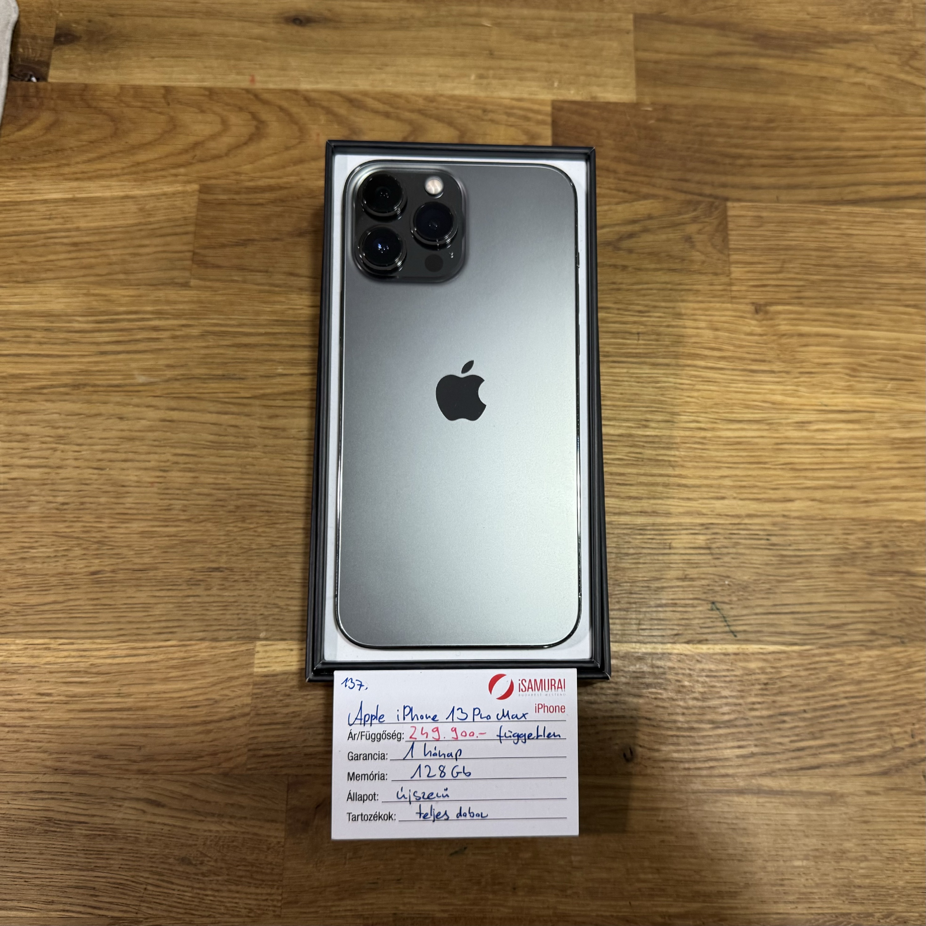 137. Apple iPhone 13 Pro Max - 128 GB - Grafit - Kártyafüggetlen - Újszerű