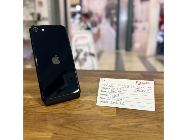 77. Apple iPhone SE 3.gen (2022) - 64 GB - Fekete - Kártyafüggetlen