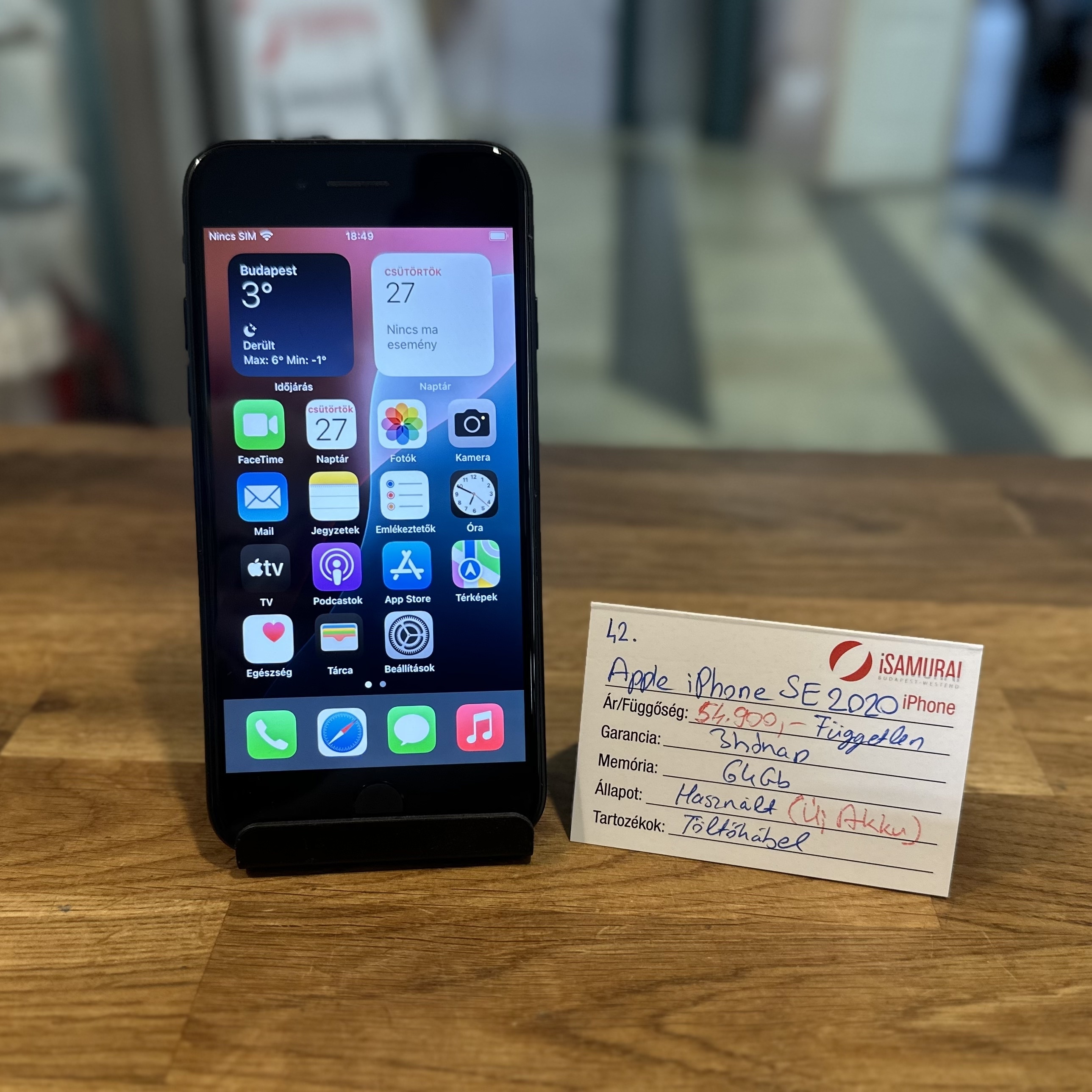 42. Apple iPhone SE 2020 - 64 GB - Fekete - Független - ÚJ AKKU