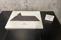 Apple Smart Keyboard iPad 10.2″ / iPad Air 3 / iPad Pro 10.5″ HUN fekete – Használt