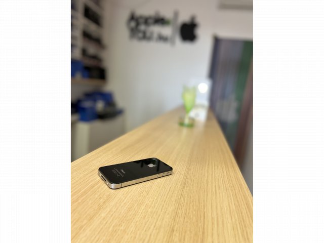 Apple iPhone 4S 8GB Fekete – Használt