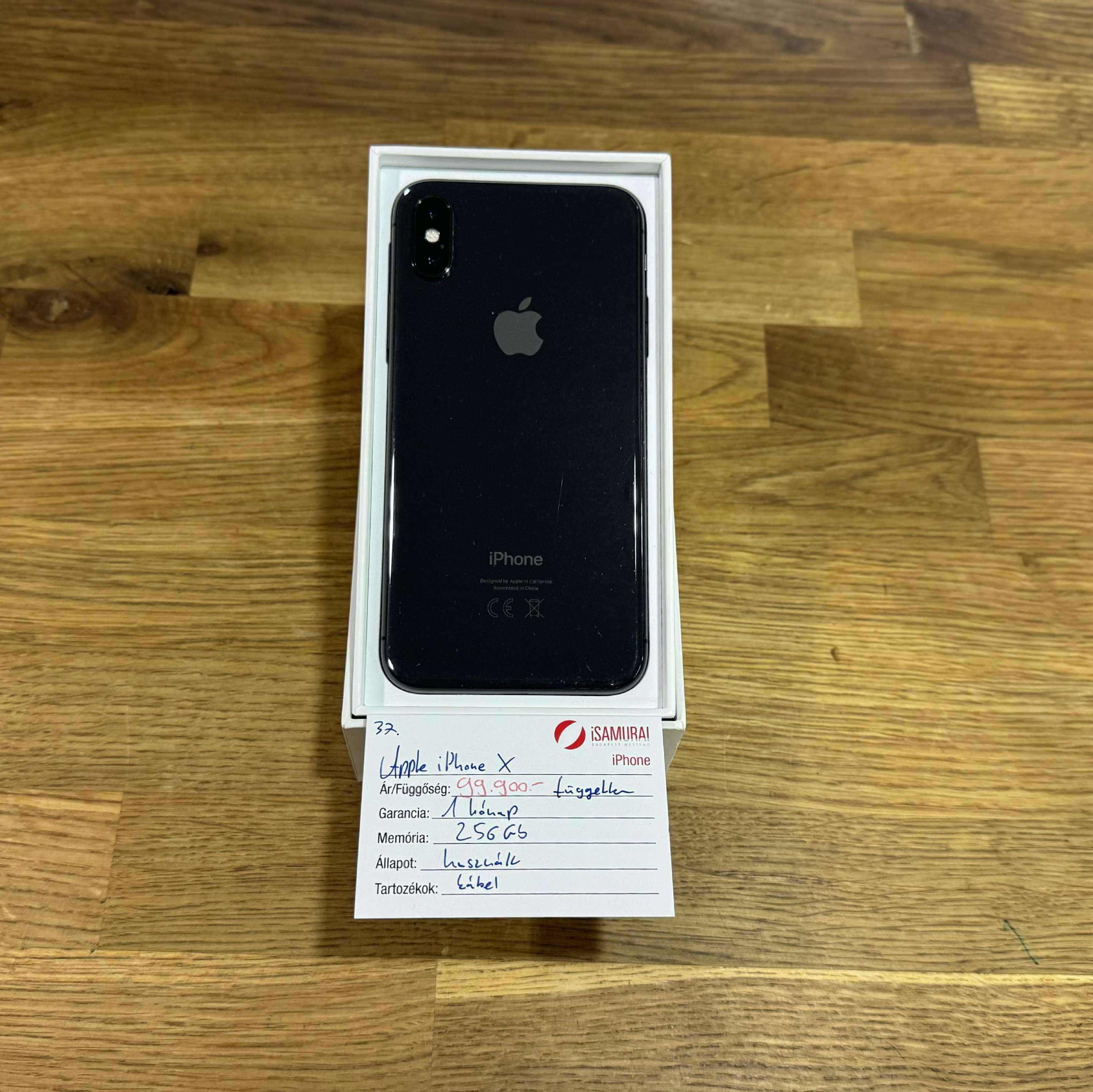 37. Apple iPhone X - 256 GB - Asztroszürke - Független