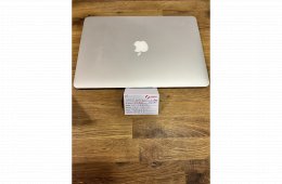 28. Apple MacBook Air - 13