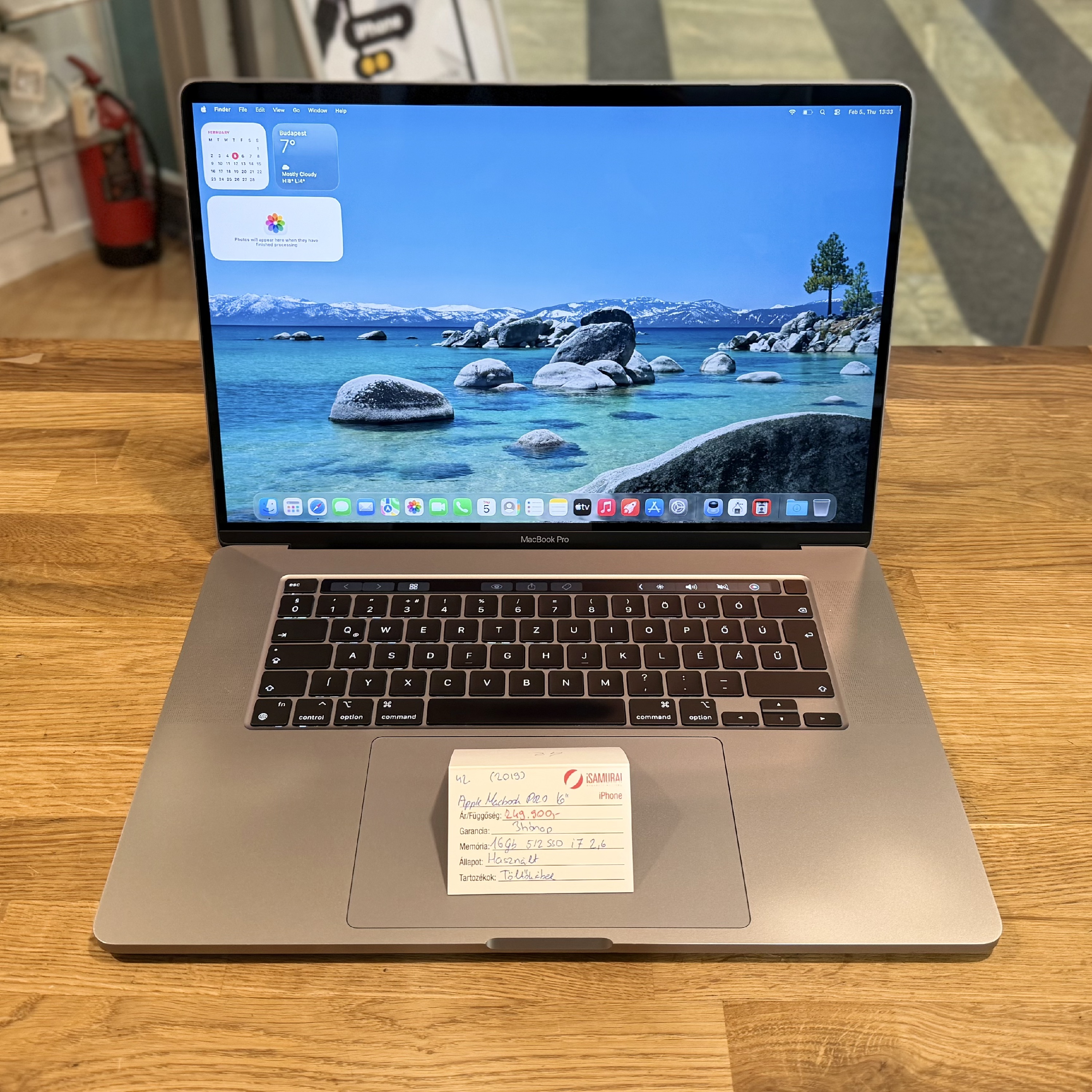 42. Apple MacBook Pro 16