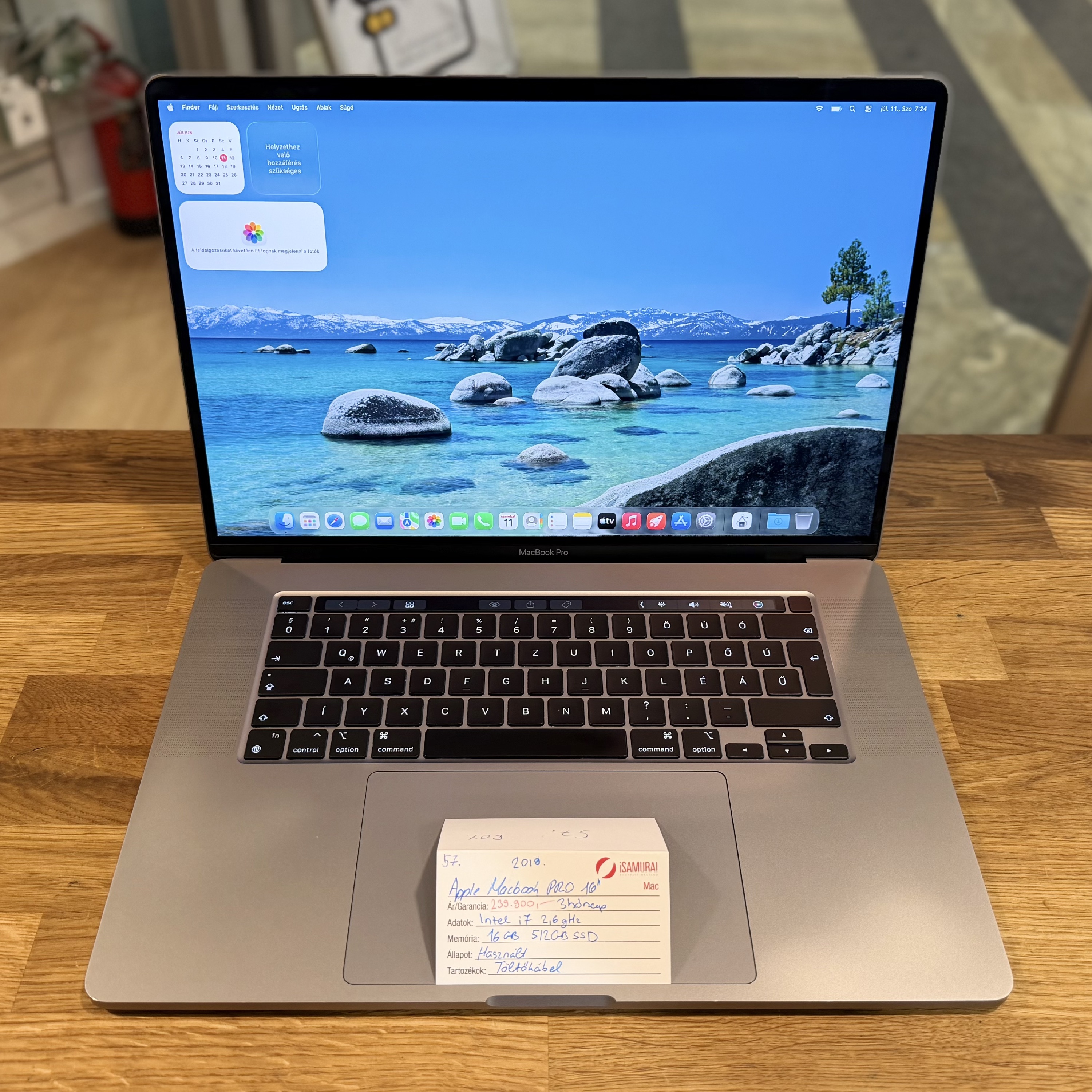 Apple MacBook Pro 16