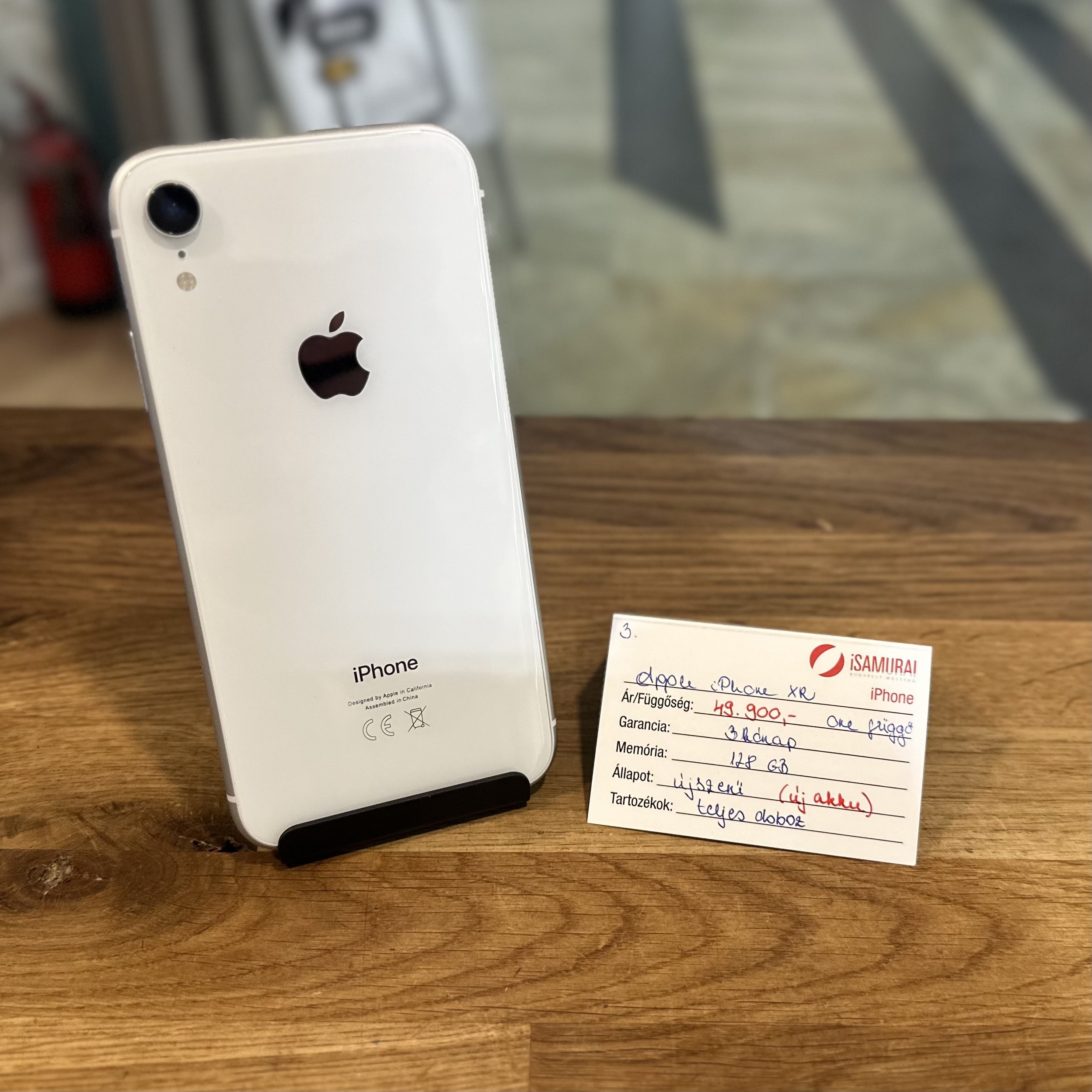 3. Apple iPhone XR - 128 GB - Fehér - Független - ÚJ AKKU