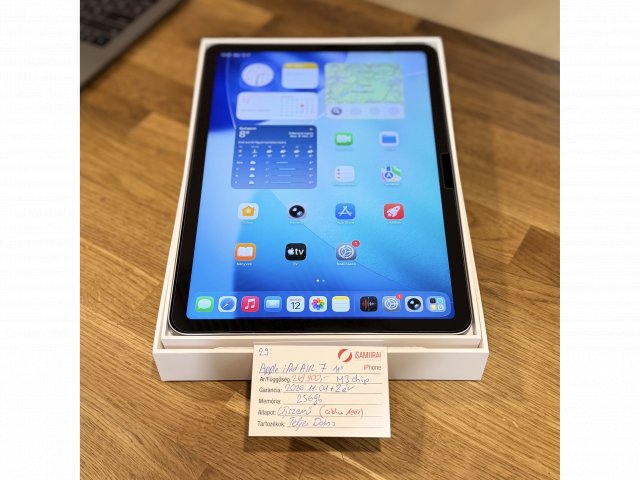 29. Apple iPad Air 7 - M3 - 256 GB - WiFi - Akku 100% - 2028.11. Apple