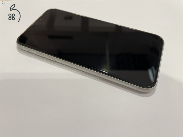Megkímélt Apple iPhone Xr 64GB Fehér színben, kártyafüggetlen, garanciával!