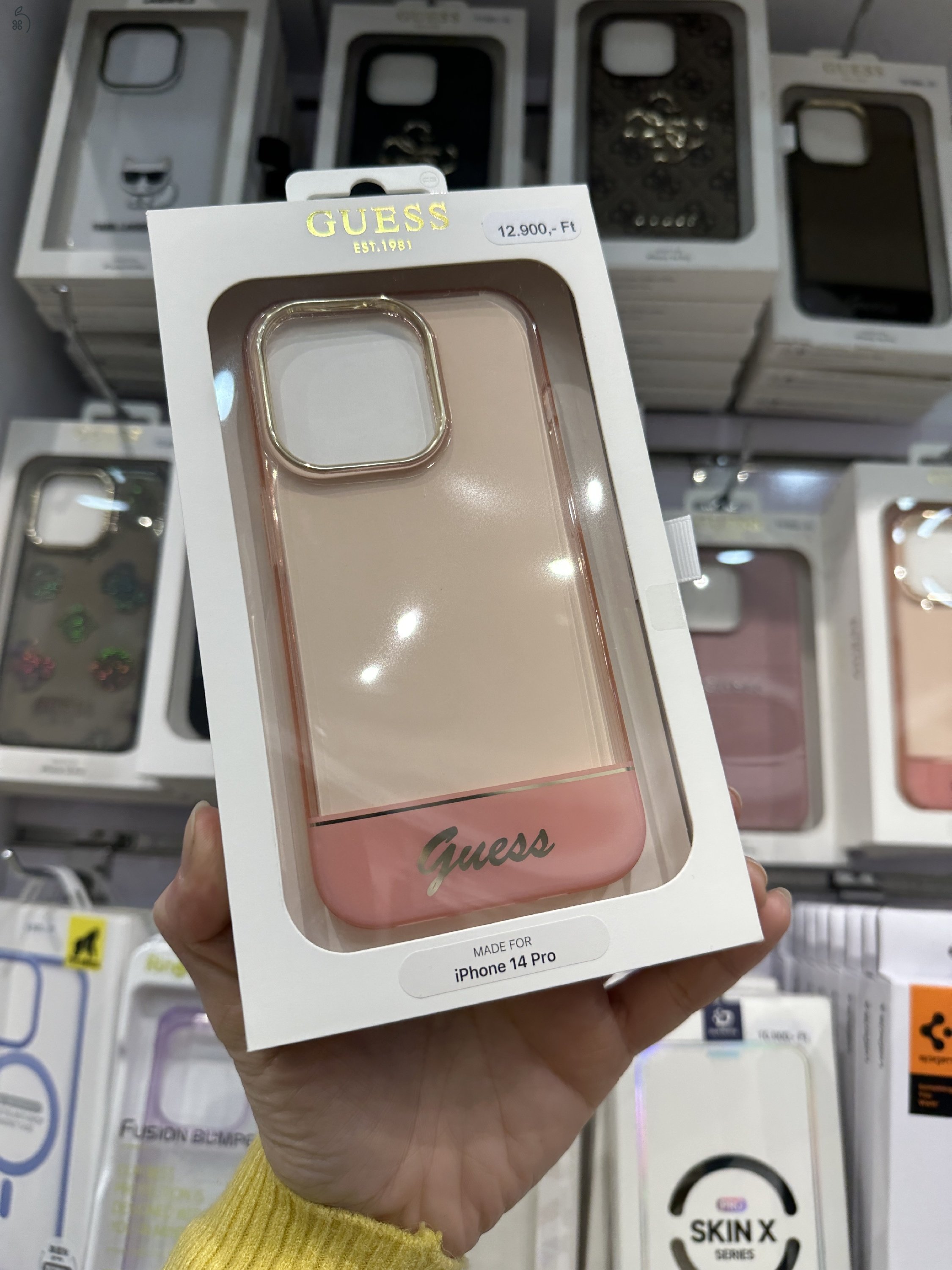 Guess tok áttetsző pink iPhone 14 Pro / 14 Pro Max készülékekhez (iSzerelés.hu)
