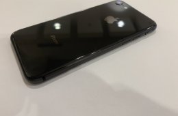 Újszerű Apple iPhone 8 64GB, Fekete színben, kártyafüggetlen, 91% Akkumulátor, garanciával!
