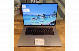 2. Apple MacBook Pro 16