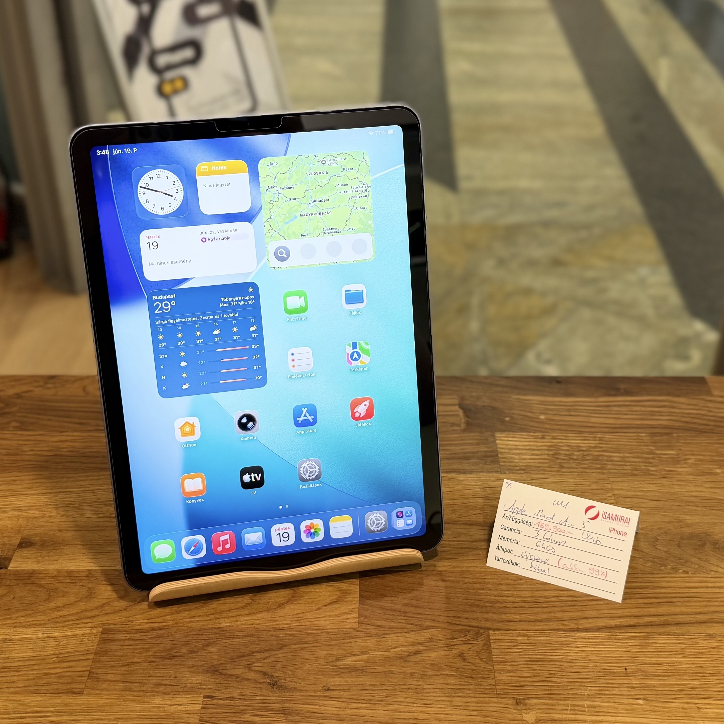 Apple iPad Air 5 - 64 GB - Wifi- Lila - Újszerű - M1- AKKU 99% ( 7.)