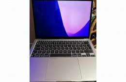 MacBook Air M1 - Asztroszürke, 256 GB SSD + Eredeti doboz, töltő adapter, Magyar billentyűzet + Ajándék tokok