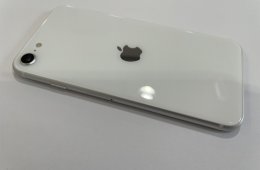 Megkimélt Apple iPhone SE 2020 64GB Fehér szinben, kártyafüggetlen, garanciával!