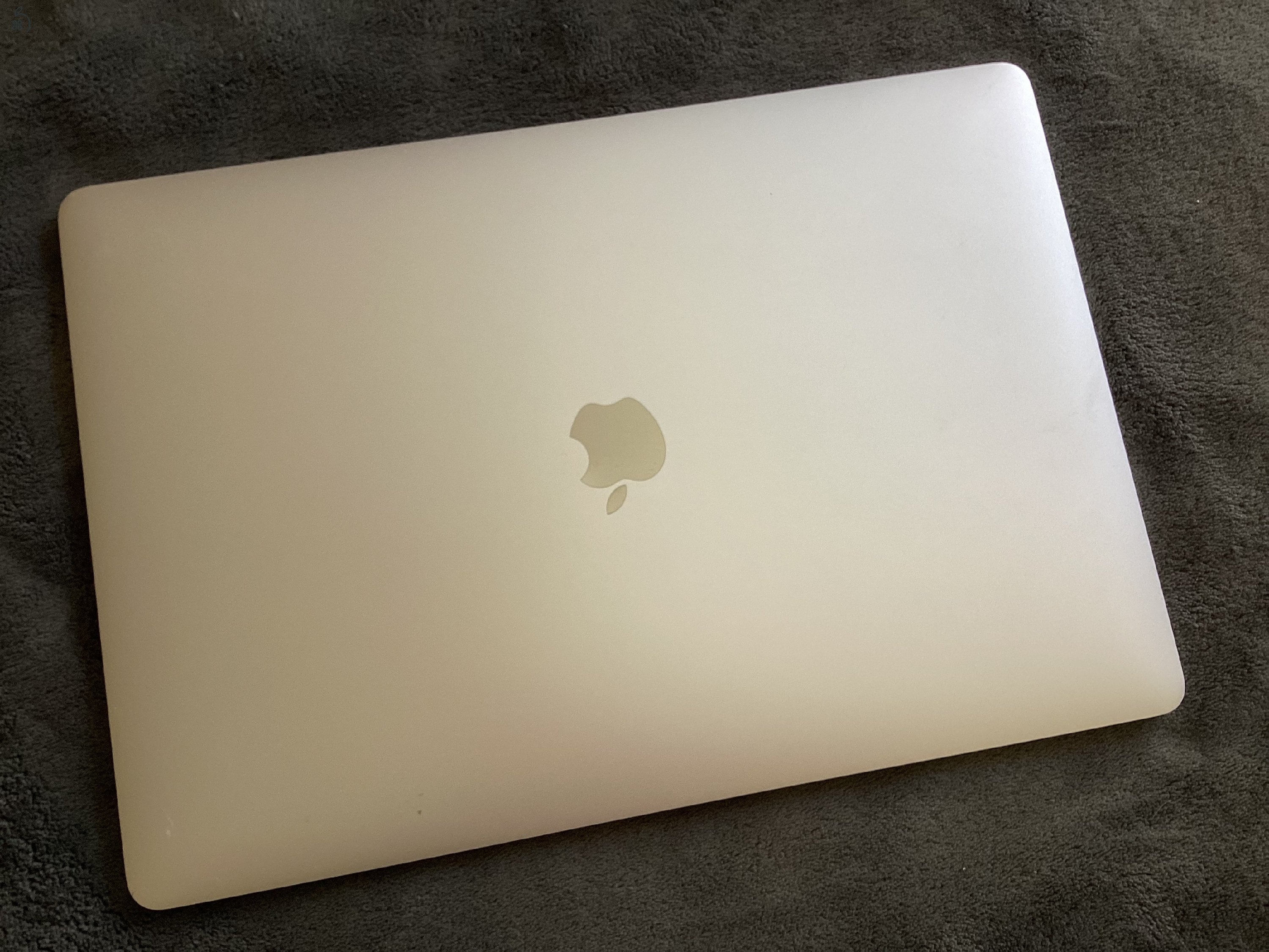 MB Pro Retina 15”. Angol billentyűzet