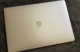 MB Pro Retina 15”. Angol billentyűzet