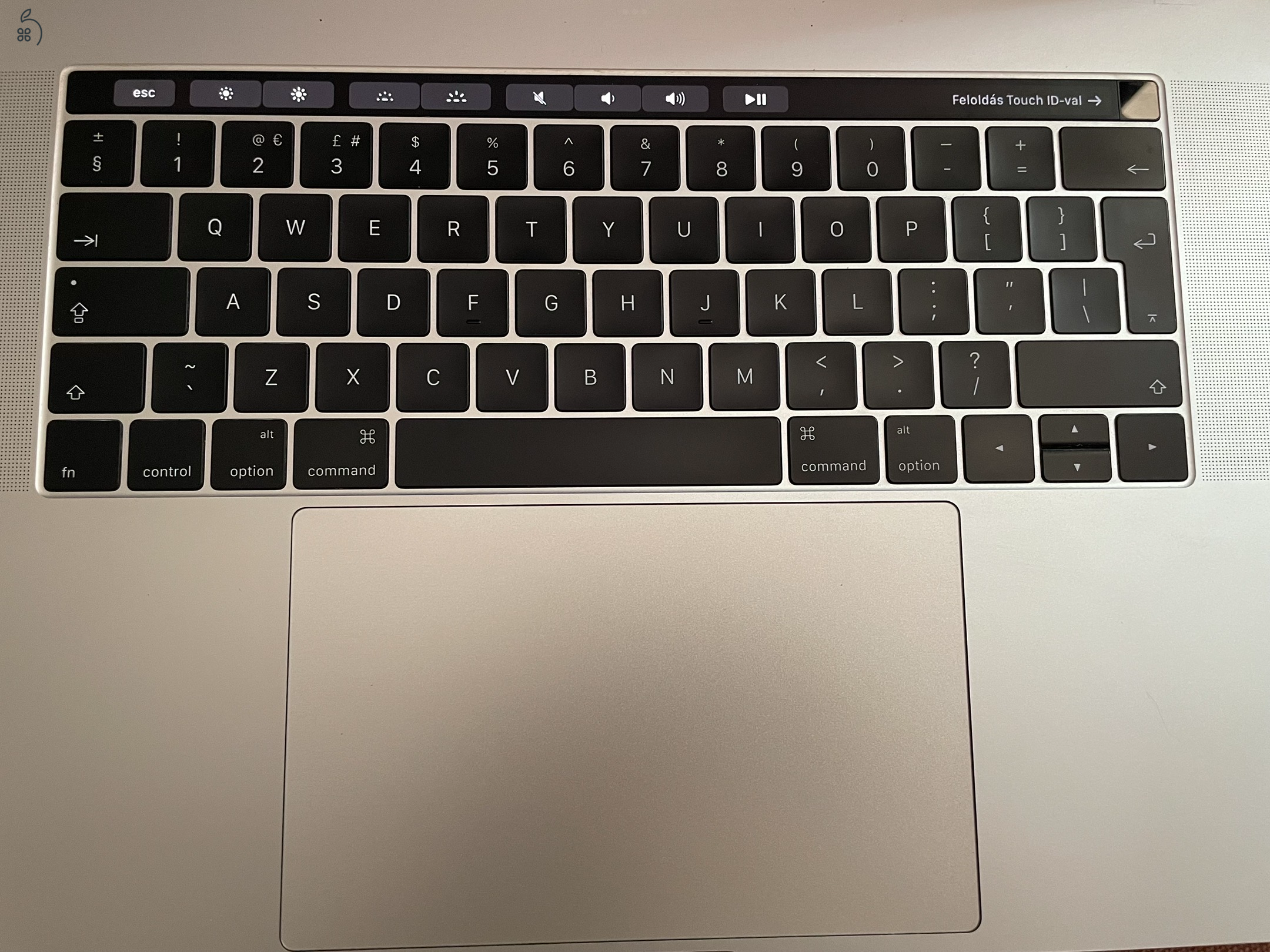 MB Pro Retina 15”. Angol billentyűzet