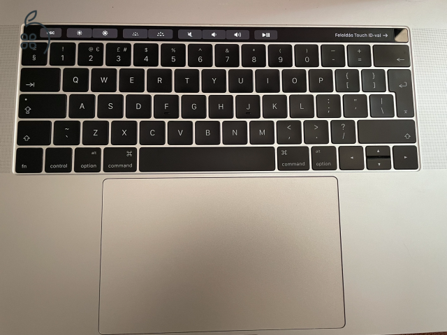 MB Pro Retina 15”. Angol billentyűzet