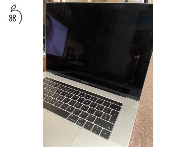 MB Pro Retina 15”. Angol billentyűzet