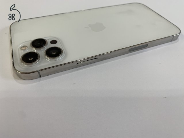 Megkimélt Apple iPhone 12 Pro Max 128GB, kártyafüggetlen, ezüst színben, 12 hó  garanciával!