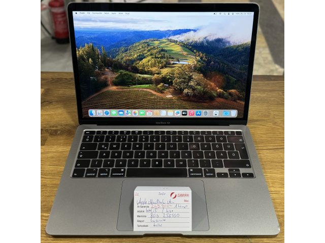 22. Apple MacBook Air 13