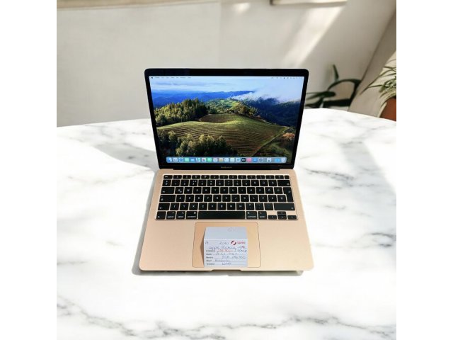 42. Apple MacBook Air 13