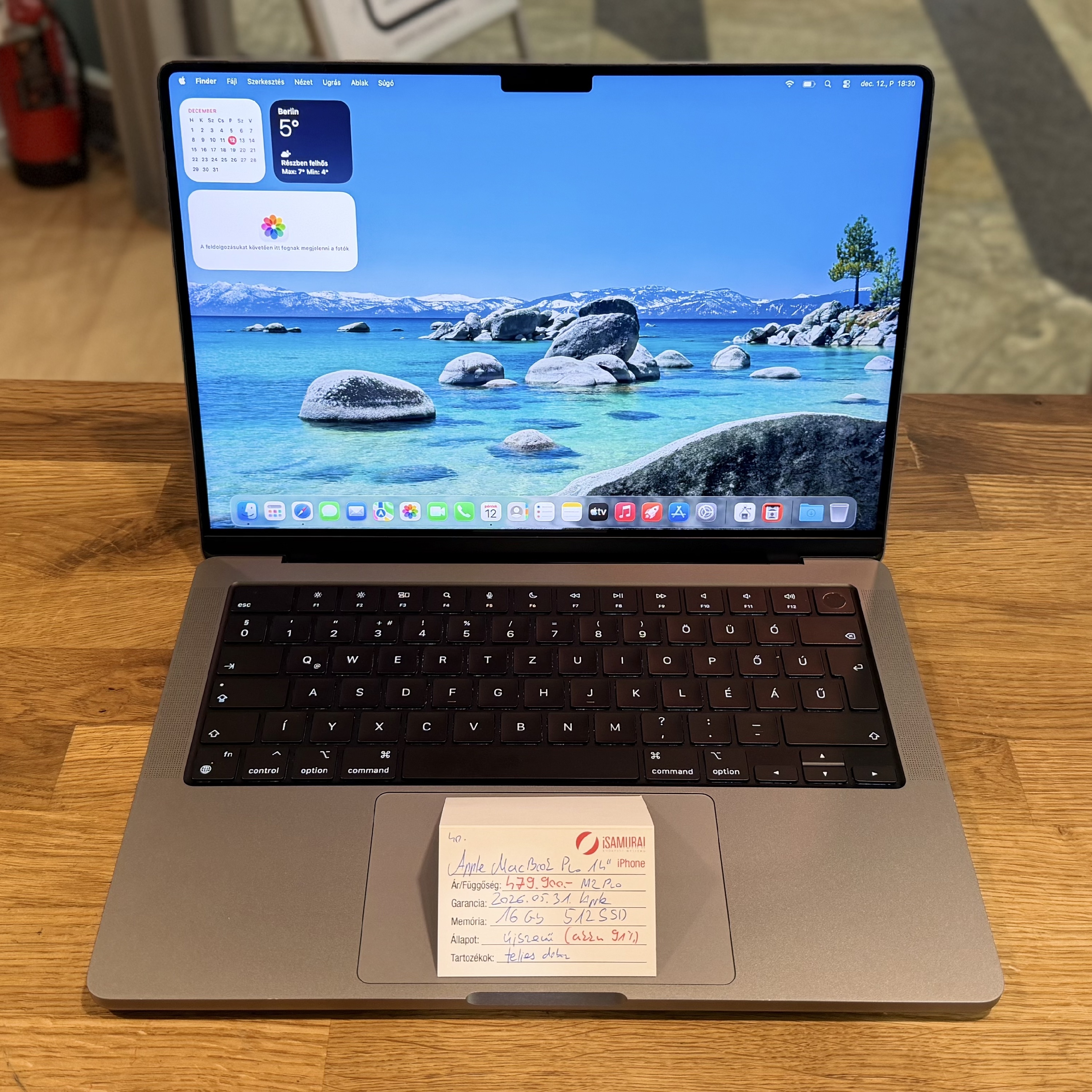 40. Apple Macbook Pro 14