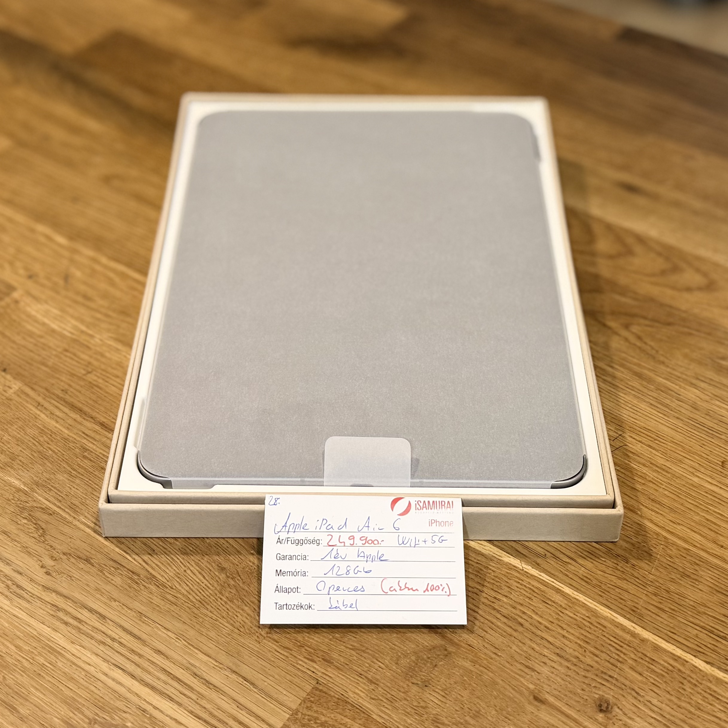 28. Apple iPad Air 6 - M2 - WiFi+5G - 128 GB - Space Gray - 0 Perces - 1 év Apple