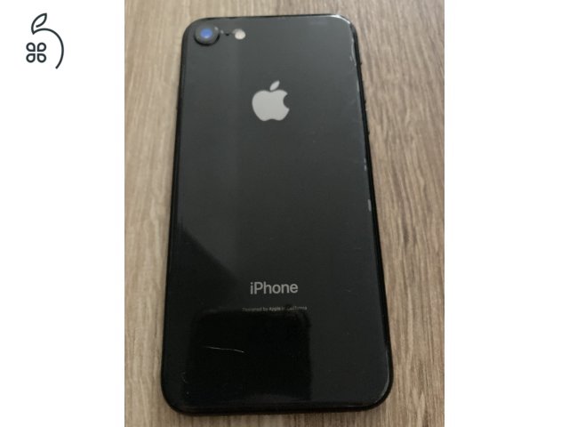 Karcmentes iPhone 8 64GB kártyafüggetlen fekete