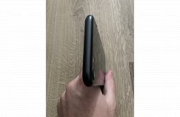 Karcmentes iPhone 8 64GB kártyafüggetlen fekete