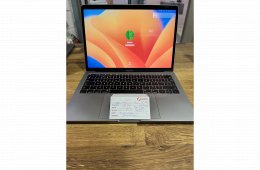 42. Apple MacBook Pro 13