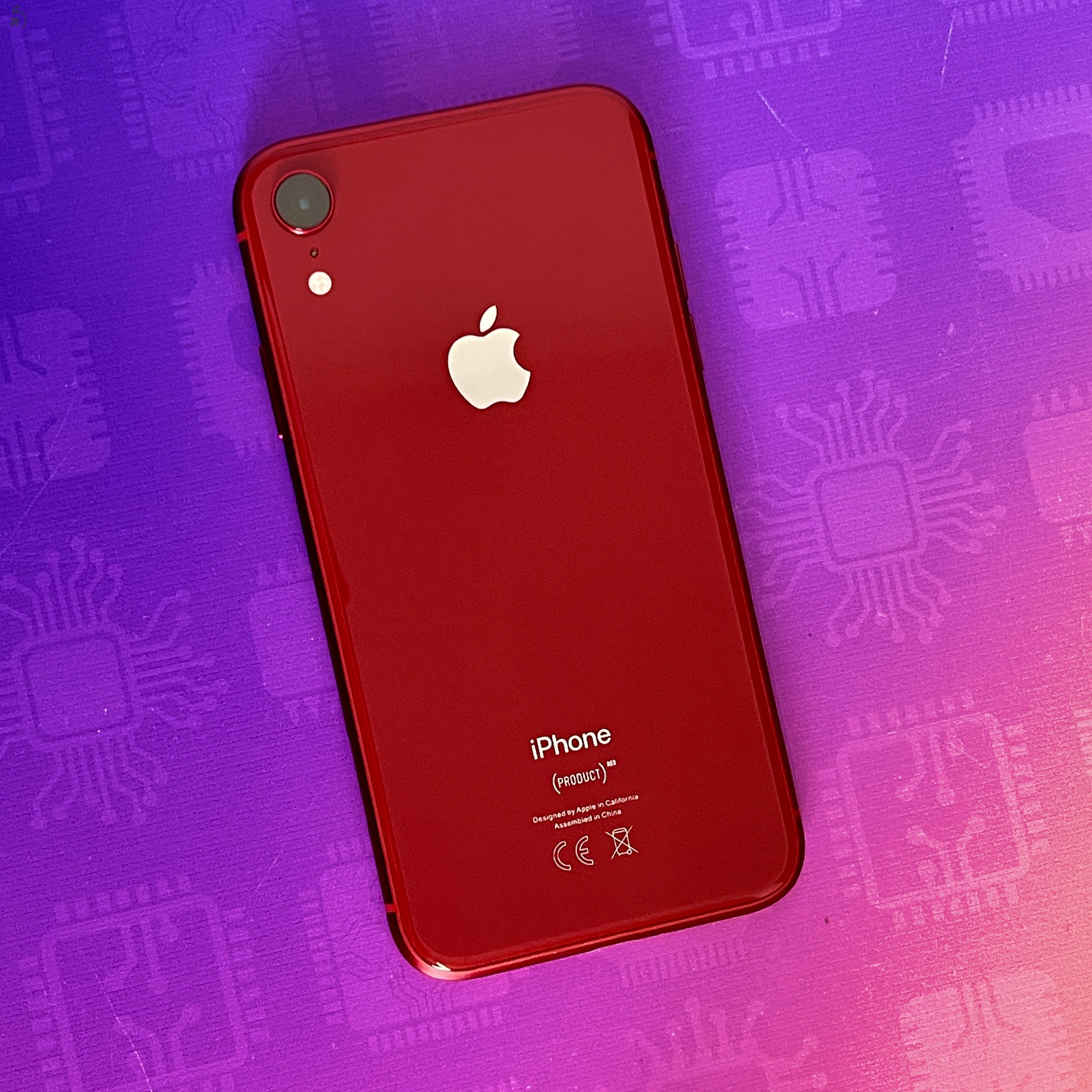 Eladó használt iPhone XR Red 256GB-os készülék 12 HÓ GARANCIA / Kód: 3154 /