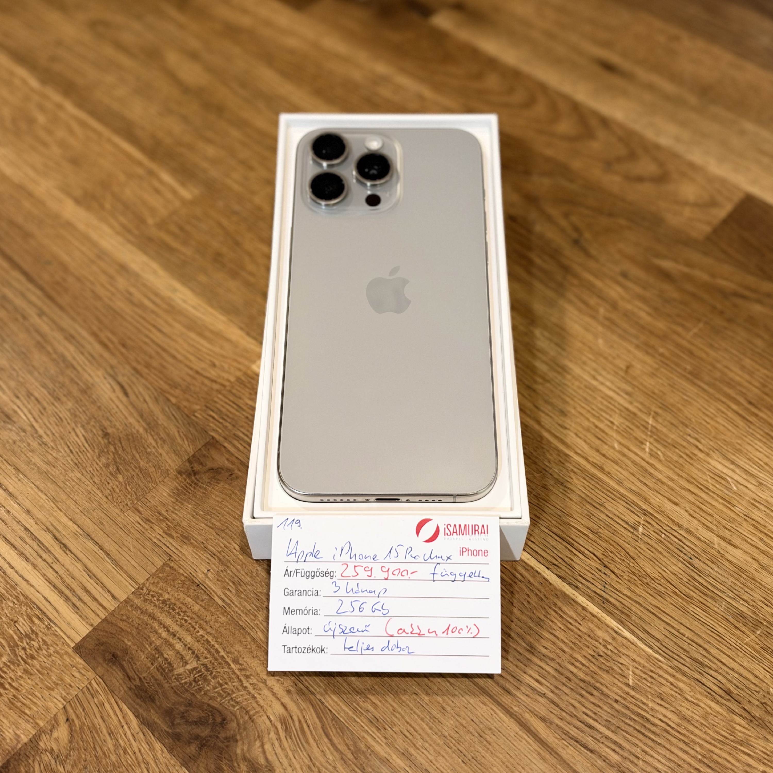 Apple iPhone 15 Pro Max - 256 GB - Natúr Titán - Független - Akku 100% (119.)
