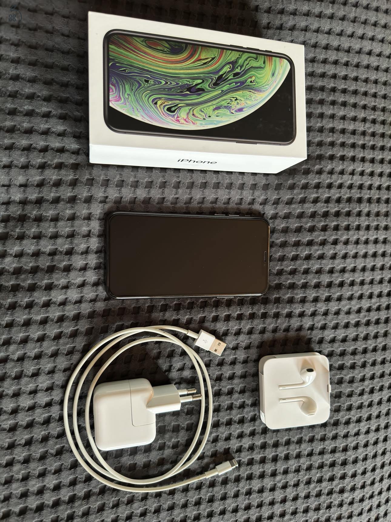 iPhone XS Space Gray 256 GB - Kártyafüggetlen telefon eladó