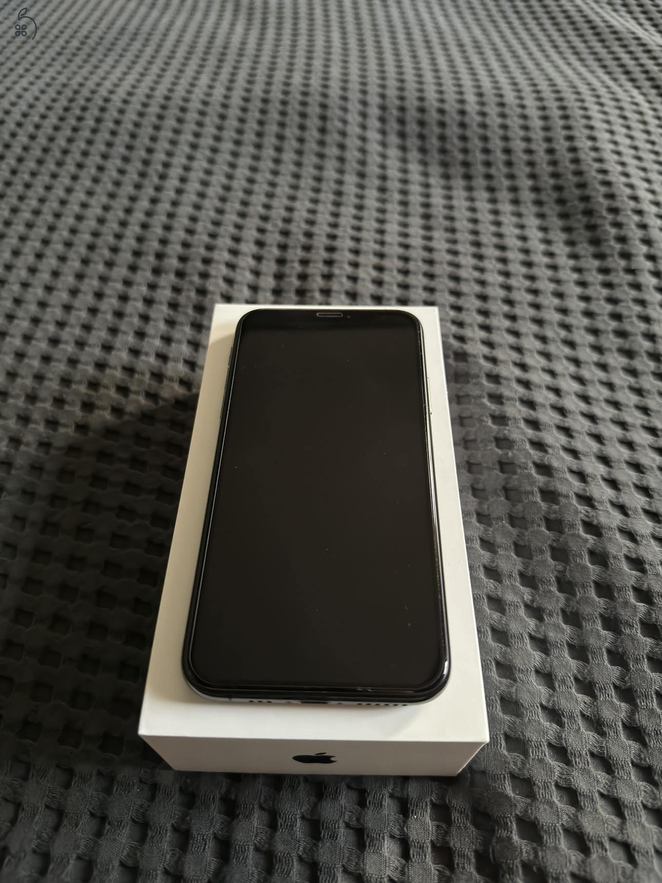 iPhone XS Space Gray 256 GB - Kártyafüggetlen telefon eladó