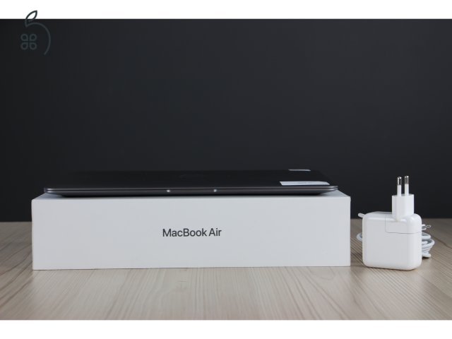 Újszerű Macbook Air 13
