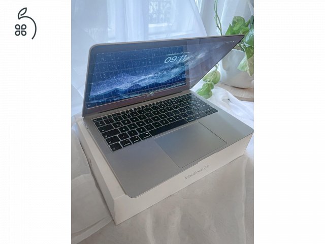 MacBook Air (Retina, 13 hüvelykes, 2018)