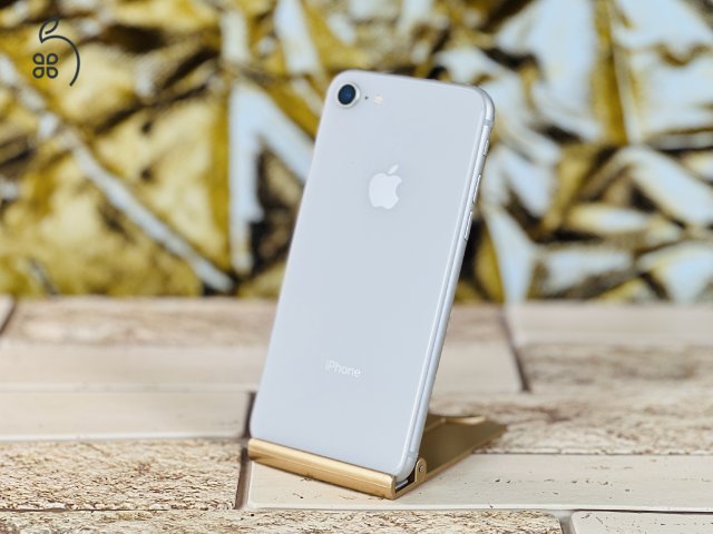 Eladó iPhone 8 64 GB Silver szép állapotú - 12 HÓ GARANCIA - Z147