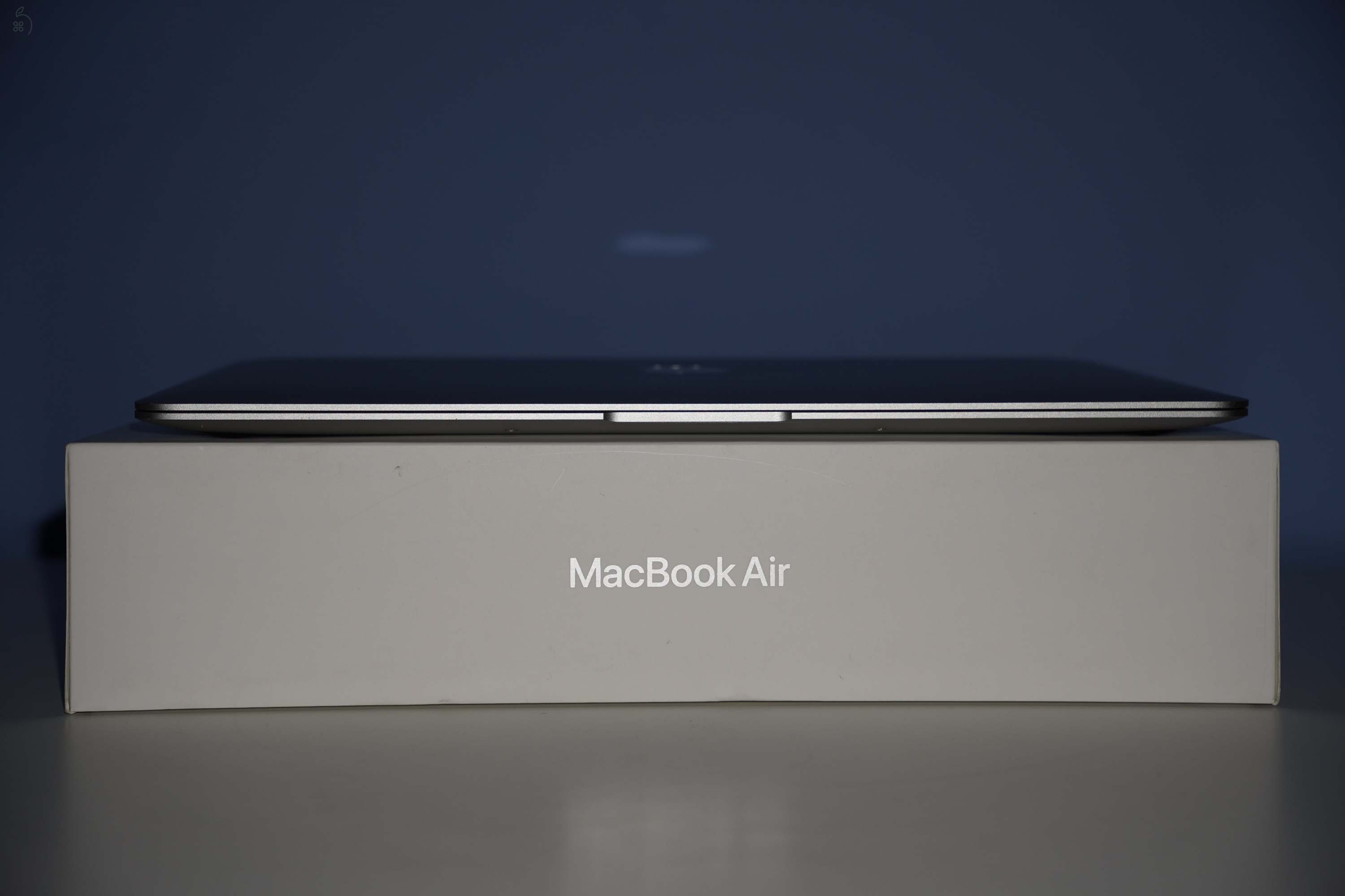 Apple MacBook Air M1 8GB/256 GB fehér Magyar bill.