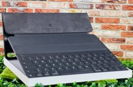 Eladó iPad Smart Keyboard Folio billentyűzet és tok dobozzal 12,9