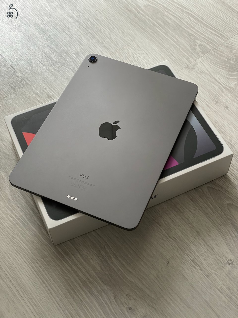 iPad Air 4 - 10,9 hüvelykes Wi-Fi, 64 GB – asztroszürke