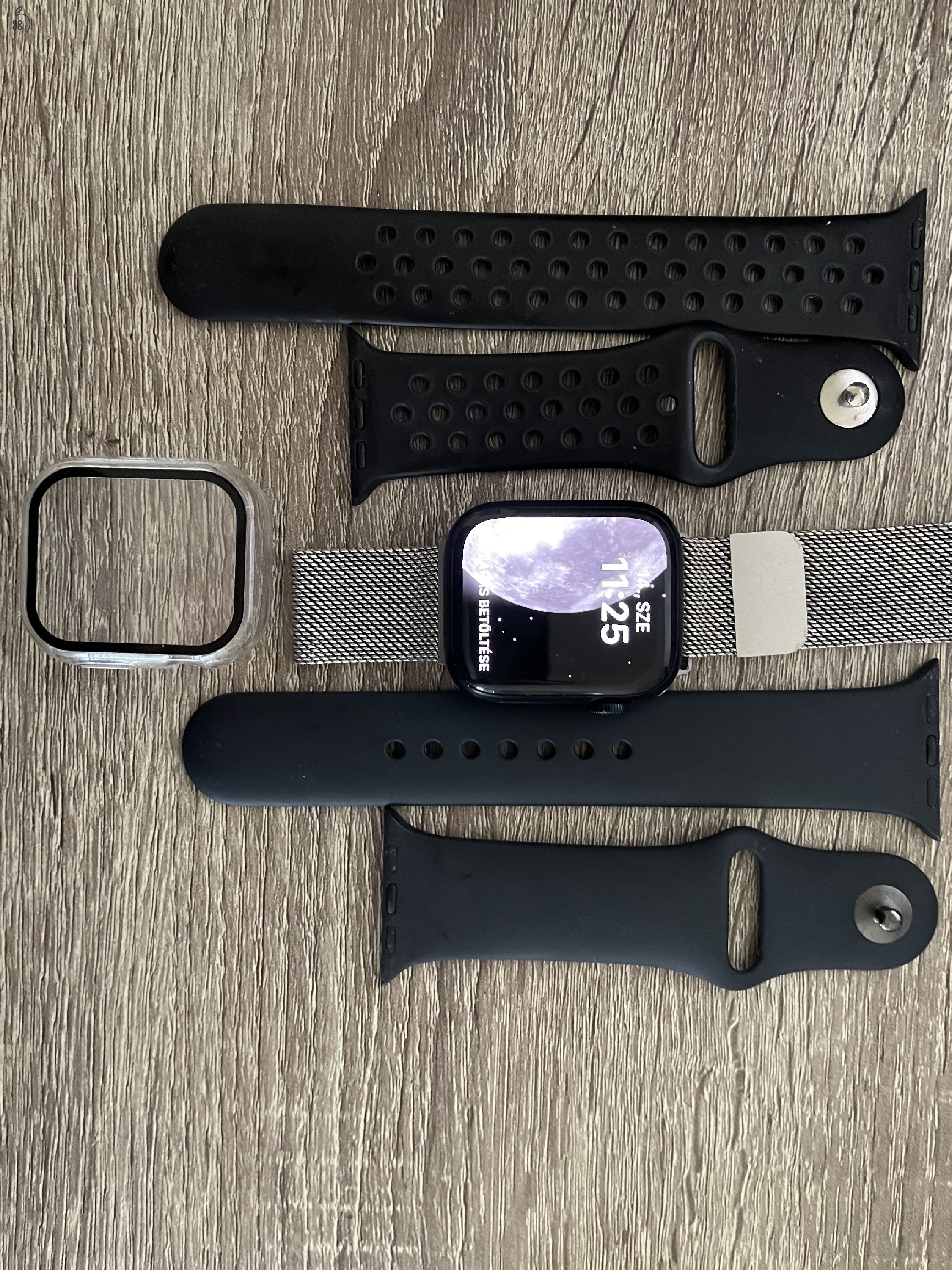 Apple watch 8 fekete 41 mm + 3 szíj + tok