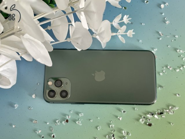 Eladó iPhone 11 Pro 64 GB Midnight Green szép állapotú - 12 HÓ GARANCIA - 1058